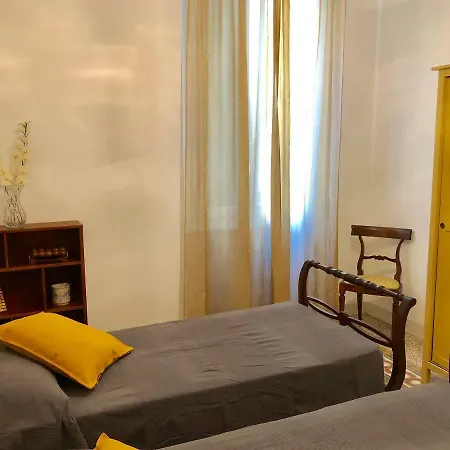 Casa Laurenti Apartamento *